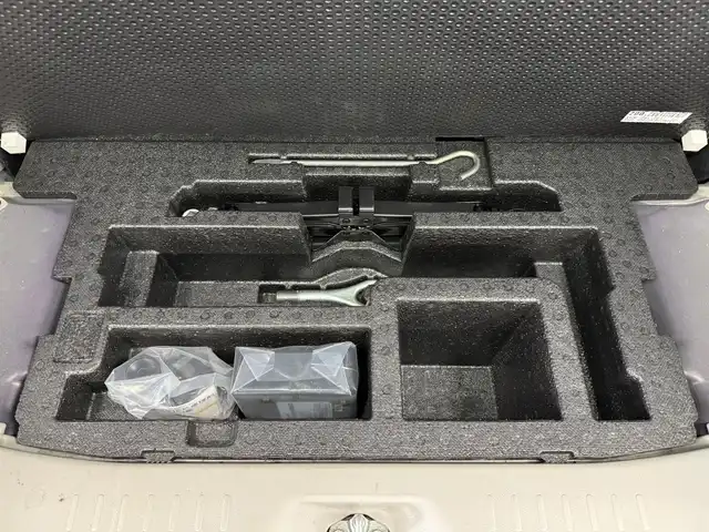 ダイハツ タント G SA 三重県 2015(平27)年 8.7万km プラムブラウンクリスタルマイカ ガソリン/FF/インパネCVT/純正 7インチワイドナビ NSZN-W65D/（FM/AM/TV/CD/DVD/iPod/USB/HDMI/SD/MEMORY MUSIC/Bluetooth）/バックカメラ/両側パワースライドドア（ワンタッチオープン機能/ウェルカムオープン機能/タッチ＆ゴーロック機能付）/スマートアシスト3/・衝突回避支援ブレーキ機能（対車両・対歩行者）/・衝突警報機能（対車両・対歩行者）/・誤発進抑制制御機能/・エマージェンシーストップシグナル/・ABS、TRC、VSC/装備/・オートエアコン/・オートライト/・ステアリングスイッチ/・プッシュスタート/・ベンチシート/・純正14inAW/・スマートキーx2/・保/取/ナビ取/など