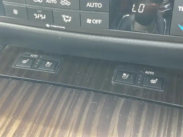 レクサス ＧＳ 300h Iパッケージ 岡山県 2013(平25)年 13.8万km ホワイトパールクリスタルシャイン 純正12.3インチワイドディスプレイHDDナビ/フルセグTV、Bluetooth、AM、FM/CD、DVD、HDD/レクサスGSプレミアムサウンドシステム/バックカメラ/ビルトインETC/モデリスタエアロ/クルーズコントロール/プリクラッシュセーフティ/電動パーキングブレーキ/ブレーキホールド/電動リアサンシェード/リアウィンドウサンシェード/D席メモリーシート/前席パワーシート/前席シートヒーター/前席ベンチレーション/黒革シート/パワートランクリキッド/BSM/GPSレーダー（GWR83ｓｄ）/ヘッドライトウォッシャー