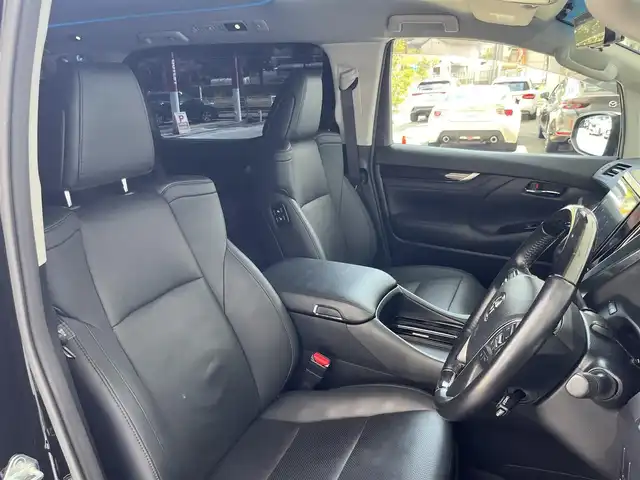 トヨタ ヴェルファイア ZG 高知県 2020(令2)年 3.3万km ブラック 純正ナビ/フルセグテレビ/バックカメラ/アイドリングストップ/オットマン/クルーズコントロール/両側パワースライドドア/ETC2.0/WAC/三列シート/ドライブレコーダー/全席パワーシート/純正フロアマット/純正18インチアルミホイール/横滑り防止装置/コーナーセンサー/レーンキープアシスト/盗難防止装置/オートライト/オートマチックハイビーム/衝突被害軽減システム