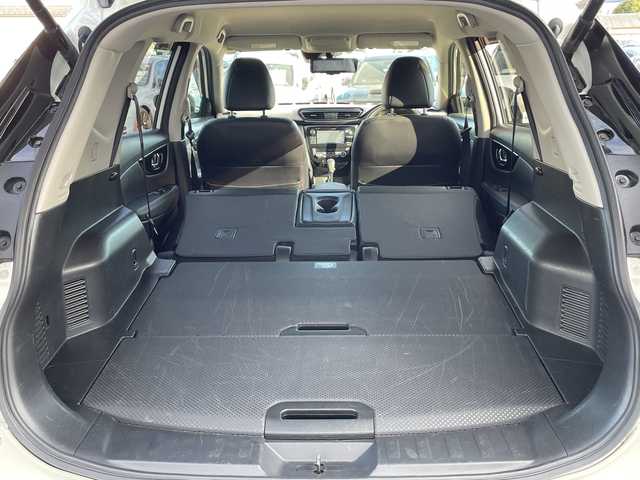 日産 エクストレイル 20Xi 栃木県 2018(平30)年 4.1万km ブリリアントホワイトパール 純正ナビ/フルセグＴＶ/Ｂｌｕｅｔｏｏｔｈ/アラウンドビューモニター/デジタルインナーミラー/プロパイロット/クルーズコントロール/パワーバックドア/ルーフレール/全席シートヒーター/ハーフレザーシート/スペアキー/ETC/ダウンヒルアシストコントロール/ABS/横滑り防止機能/コーナーセンサー/レーンキープアシスト/盗難防止装置/衝突被害軽減システム/LEDヘッドライト/４WD