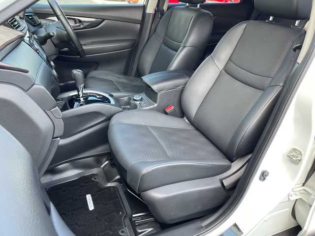 日産 エクストレイル 20Xi 栃木県 2018(平30)年 4.1万km ブリリアントホワイトパール 純正ナビ/フルセグＴＶ/Ｂｌｕｅｔｏｏｔｈ/アラウンドビューモニター/デジタルインナーミラー/プロパイロット/クルーズコントロール/パワーバックドア/ルーフレール/全席シートヒーター/ハーフレザーシート/スペアキー/ETC/ダウンヒルアシストコントロール/ABS/横滑り防止機能/コーナーセンサー/レーンキープアシスト/盗難防止装置/衝突被害軽減システム/LEDヘッドライト/４WD