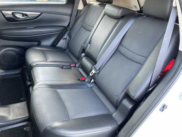 日産 エクストレイル 20Xi 栃木県 2018(平30)年 4.1万km ブリリアントホワイトパール 純正ナビ/フルセグＴＶ/Ｂｌｕｅｔｏｏｔｈ/アラウンドビューモニター/デジタルインナーミラー/プロパイロット/クルーズコントロール/パワーバックドア/ルーフレール/全席シートヒーター/ハーフレザーシート/スペアキー/ETC/ダウンヒルアシストコントロール/ABS/横滑り防止機能/コーナーセンサー/レーンキープアシスト/盗難防止装置/衝突被害軽減システム/LEDヘッドライト/４WD