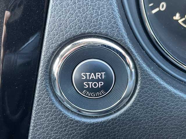 日産 エクストレイル 20Xi 栃木県 2018(平30)年 4.1万km ブリリアントホワイトパール 純正ナビ/フルセグＴＶ/Ｂｌｕｅｔｏｏｔｈ/アラウンドビューモニター/デジタルインナーミラー/プロパイロット/クルーズコントロール/パワーバックドア/ルーフレール/全席シートヒーター/ハーフレザーシート/スペアキー/ETC/ダウンヒルアシストコントロール/ABS/横滑り防止機能/コーナーセンサー/レーンキープアシスト/盗難防止装置/衝突被害軽減システム/LEDヘッドライト/４WD