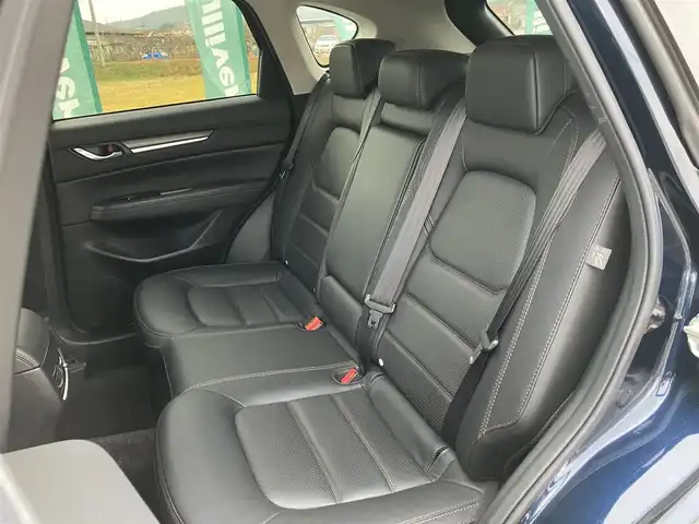 マツダ ＣＸ－５ 25S Lパッケージ 広島県 2020(令2)年 4.7万km ディープクリスタルブルーマイカ マツダコネクトナビ/黒革シート/360度モニター/レーダークルーズ/フルセグTV/Bluetooth/DVD・CD/パワーバックドア/BOSEサウンド/パワーシート（運転席・助手席）/シートヒーター（運転席・助手席）/ステアリングヒーター/ヘッドアップディスプレイ/新車保証書/取扱説明書/スペアキー