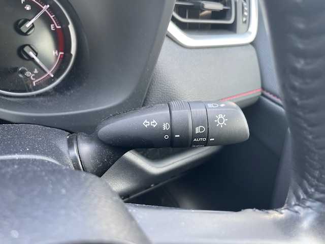 トヨタ ＲＡＶ４ アドベンチャー オフロードPKG 三重県 2022(令4)年 2.8万km アティチュードブラックマイカ メーカーオプション/・パノラミックビューモニター/・パワーバックドア/セーフティセンス/・プリクラッシュセーフティ/・レーントレーシングアシスト/・レーダークルーズコントロール/・オートマチックハイビーム/・ロードサインアシスト/先行車発進告知機能/パーキングサポートブレーキ/ブラインドスポットモニター/1オーナー/4WD/TRDフロントバンパーガーニッシュ（LED付）/TRDフロントロアガーニッシュ/TRDマッドフラップ/純正9型ディスプレイオーディオ/【フルセグTV/Bluetooth/USB/Miracast】/ビルトインETC/前後ドライブレコーダー/合皮スポーティシート/D席パワーシート/D/N席シートベンチレーション/D/N席シートヒーター/ステアリングヒーター/オートライト/LEDヘッドランプ/225/60R18インチ純正AW/専用サスペンション/プッシュスタート/スマートキー/スペアキー/フロアマット
