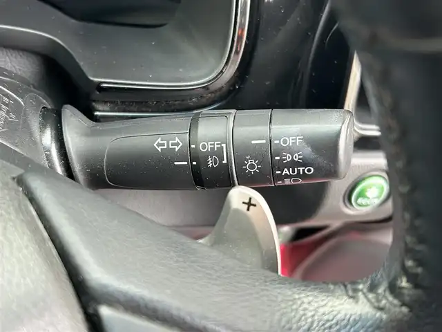 ホンダ シャトル ハイブリッド X ホンダセンシング 富山県 2020(令2)年 5.6万km プレミアムクリスタルレッドM ワンオーナー/純正SDナビ/(AM/FM/CD/DVD/BT/USB/ipod)/フルセグTV/バックカメラ/レーダークルーズコントロール/コーナーセンサー/衝突軽減システム/レーンキープアシスト/横滑り防止装置/盗難防止装置/パドルシフト/ビルトインETC/シートヒーター　運転席＋助手席/ハーフレザーシート/フロアマット社外/LEDライト/フォグランプ/カーテンエアバッグ/スマートキー×2/取扱説明書/保証書