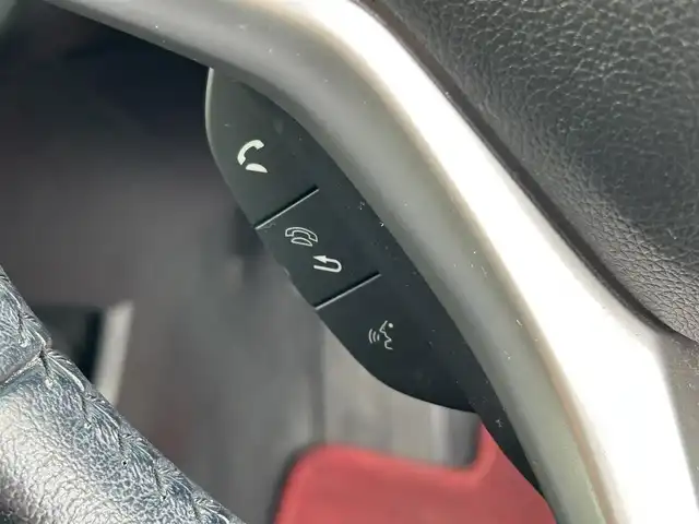 ホンダ シャトル ハイブリッド X ホンダセンシング 富山県 2020(令2)年 5.6万km プレミアムクリスタルレッドM ワンオーナー/純正SDナビ/(AM/FM/CD/DVD/BT/USB/ipod)/フルセグTV/バックカメラ/レーダークルーズコントロール/コーナーセンサー/衝突軽減システム/レーンキープアシスト/横滑り防止装置/盗難防止装置/パドルシフト/ビルトインETC/シートヒーター　運転席＋助手席/ハーフレザーシート/フロアマット社外/LEDライト/フォグランプ/カーテンエアバッグ/スマートキー×2/取扱説明書/保証書