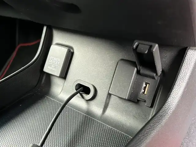 ホンダ シャトル ハイブリッド X ホンダセンシング 富山県 2020(令2)年 5.6万km プレミアムクリスタルレッドM ワンオーナー/純正SDナビ/(AM/FM/CD/DVD/BT/USB/ipod)/フルセグTV/バックカメラ/レーダークルーズコントロール/コーナーセンサー/衝突軽減システム/レーンキープアシスト/横滑り防止装置/盗難防止装置/パドルシフト/ビルトインETC/シートヒーター　運転席＋助手席/ハーフレザーシート/フロアマット社外/LEDライト/フォグランプ/カーテンエアバッグ/スマートキー×2/取扱説明書/保証書