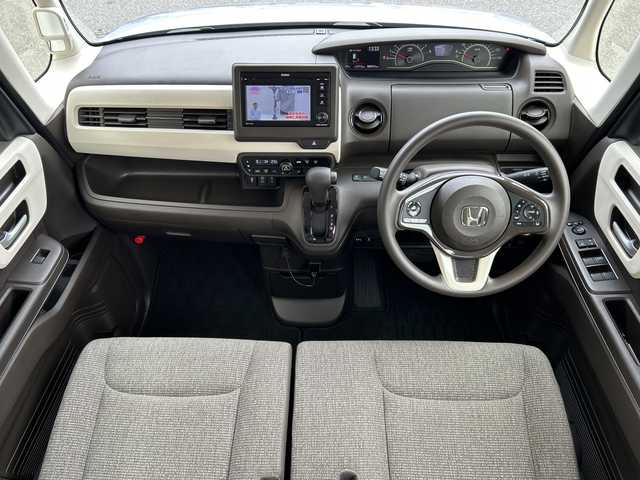 ホンダ Ｎ ＢＯＸ L 鳥取県 2021(令3)年 0.9万km ルナシルバーメタリック 純正ディスプレイオーディオ/Bluetooth/ワンセグTV/CD/USB/衝突被害軽減ブレーキ/レーンキープアシスト/レーダークルーズコントロール/クリアランスソナー/片側パワースライドドア/前方ドライブレコーダー/LEDヘッドライト/アイドリングストップ/スマートキー/ステアリングスイッチ/純正フロアマット