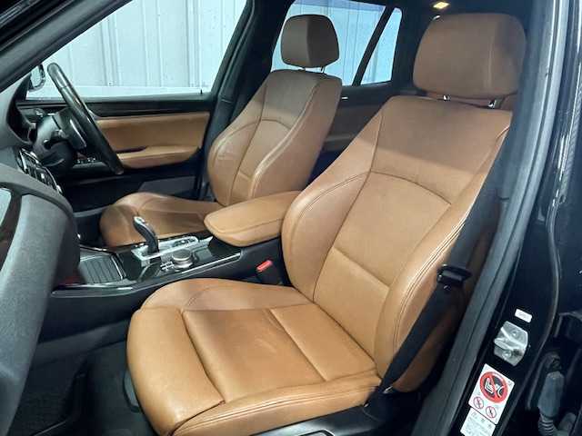 ＢＭＷ Ｘ３ xDrive20d Mスポーツ 青森県 2016(平28)年 8.3万km サファイアブラックP 純正ナビ(CD/DVD/USB/AUX/BT)/ディーゼルターボ/バックカメラ/レーダークルーズコントロール/パドルシフト/衝突被害軽減ブレーキ/横滑り防止装置/アイドリングストップ/茶革シート/D/N席パワーシート(メモリー機能付)/D/N席シートヒーター/ビルトインETC/ルーフレール/パーキングセンサー/パワーバックドア/オートライト/フロアマット/ドアバイザー/ISOFIX/スペアキー×1/保証書/取扱説明書