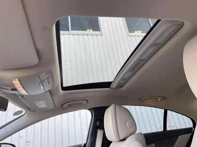 メルセデス・ベンツ ＣＬＳ４５０ 4マチック スポーツ 東京都 2019(平31)年 2.4万km ダイヤモンドホワイト 純正ナビ/ＢＴ/全周囲カメラ/ドライブレコーダー/アダプティブクルーズコントロール/パヒュームアトマイザー/イオナイザー/アンビエントライト/ブルメスターサウンド/イージーエントリー/パワーシート（運転席/助手席）/ポジションメモリー/シートヒーター（運転席/助手席/後席）/シートベンチレーション（運転席/助手席）/リラクゼーションシート（運転席/助手席）/ダイナミックシート（運転席/助手席）/ランバー/サイドボルスター/パワーバックドア/ビルトインＥＴＣ/ＥＳＰ/アクティブブレーキアシスト/アテンションアシスト/レーンチェンジアシスト/BSM/車速感応ドアロック/車高調