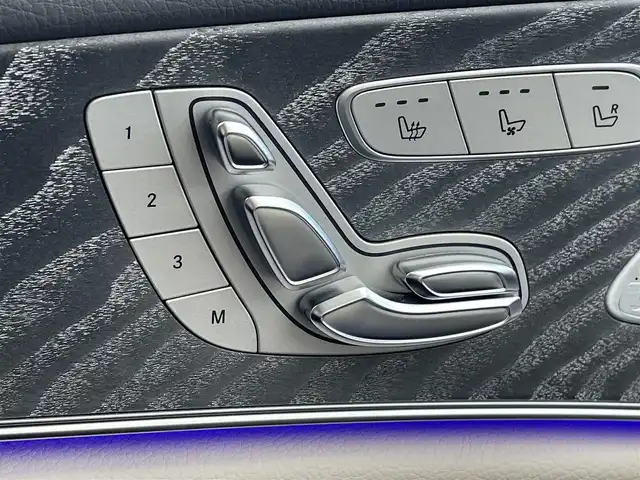 メルセデス・ベンツ ＣＬＳ４５０ 4マチック スポーツ 東京都 2019(平31)年 2.4万km ダイヤモンドホワイト 純正ナビ/ＢＴ/全周囲カメラ/ドライブレコーダー/アダプティブクルーズコントロール/パヒュームアトマイザー/イオナイザー/アンビエントライト/ブルメスターサウンド/イージーエントリー/パワーシート（運転席/助手席）/ポジションメモリー/シートヒーター（運転席/助手席/後席）/シートベンチレーション（運転席/助手席）/リラクゼーションシート（運転席/助手席）/ダイナミックシート（運転席/助手席）/ランバー/サイドボルスター/パワーバックドア/ビルトインＥＴＣ/ＥＳＰ/アクティブブレーキアシスト/アテンションアシスト/レーンチェンジアシスト/BSM/車速感応ドアロック/車高調