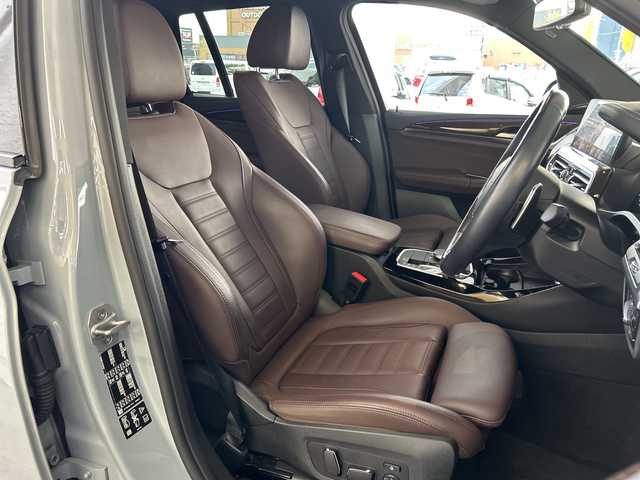 ＢＭＷ ＢＭＷ Ｘ３ xDrive20d Mスポーツ 岐阜県 2024(令6)年 3.2万km グレー /ワンオーナー//ハーマンカードン//純正ナビ//フルセグTV//アラウンドビューモニター//置くだけ充電//アクティブクルーズコントロール//レーンディパーチャーウォーニング//ヒルディセントコントロール//衝突被害軽減システム//パワーバックドア//前席パワーシート//前席シートヒーター//運転席メモリーシート//レザーシート//コーナーセンサー//オートライト//ハイビームアシスト//純正19インチAW//冬タイヤ×4//ETC//スペアキー//スマートキー