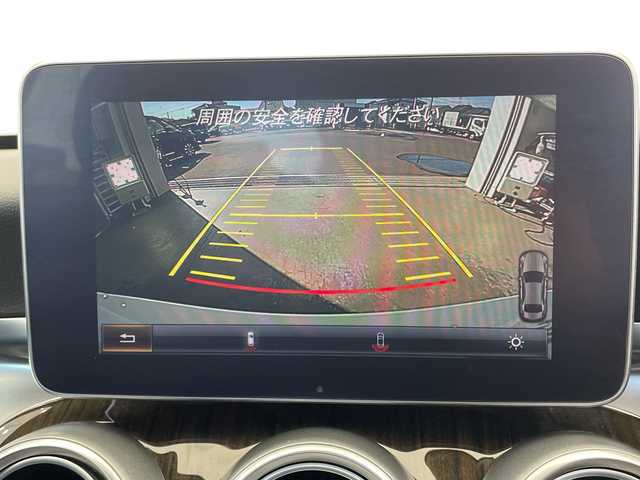 メルセデス・ベンツ Ｃ２００ アバンギャルド 栃木県 2015(平27)年 2.6万km 白 純正ナビ/（CD/Bluetooth/フルセグTV）/バックカメラ/衝突軽減ブレーキ/コーナーセンサー/ビルトインETC/前席シートヒーター/前席パワーシート/純正フロアマット/純正アルミホイール/横滑り防止装置/オートライト/LEDヘッドライト/フォグランプ/カーテンエアバック/本革ステアリング/ウィンカーミラー