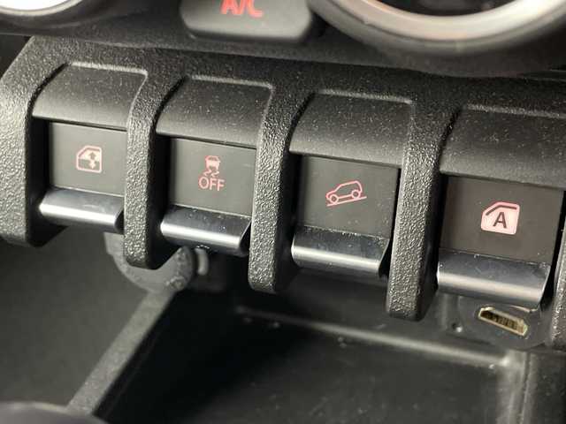 スズキ ジムニー シエラ JC 群馬県 2024(令6)年 0.8万km ミディアムグレー アルパイン１１型ディスプレイオーディオ　バックカメラ　ETC　シートヒーター　クルーズコントロール　衝突被害軽減ブレーキ　レーンアシスト　LEDヘッドライト　オートライト　ステアリングリモコン　禁煙車