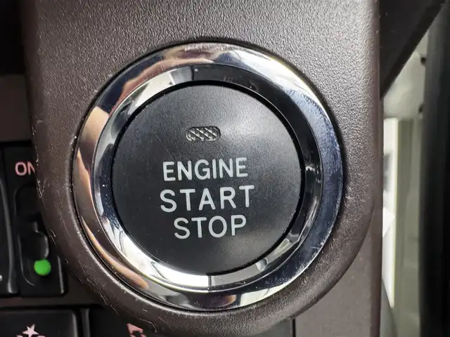 トヨタ タンク G S 愛知県 2017(平29)年 4.3万km パール ディーラーOPナビ　/フルセグTV/Bluetooth　/両側パワースライドドア　/クルーズコントロール　/衝突軽減ブレーキ　/横滑り防止装置　/AUTOライト　/フォグランプ　/ビルトインETC　/純正フロアマット　/純正AW　/バックカメラ　