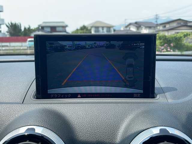 アウディ Ａ３ スポーツバック 1．4 TFSI 山口県 2015(平27)年 11.4万km 白 純正SDナビ/Bluetooth接続/バックカメラ/クルーズコントロール/ETC/ドライブレコーダー/純正フロアマット/18インチアルミホイール/スマートキー/プッシュスタート/アイドリングストップ