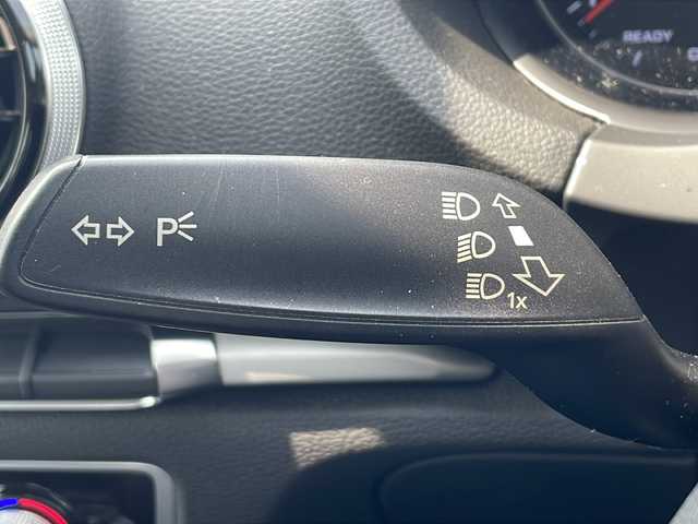 アウディ Ａ３ スポーツバック 1．4 TFSI 山口県 2015(平27)年 11.4万km 白 純正SDナビ/Bluetooth接続/バックカメラ/クルーズコントロール/ETC/ドライブレコーダー/純正フロアマット/18インチアルミホイール/スマートキー/プッシュスタート/アイドリングストップ