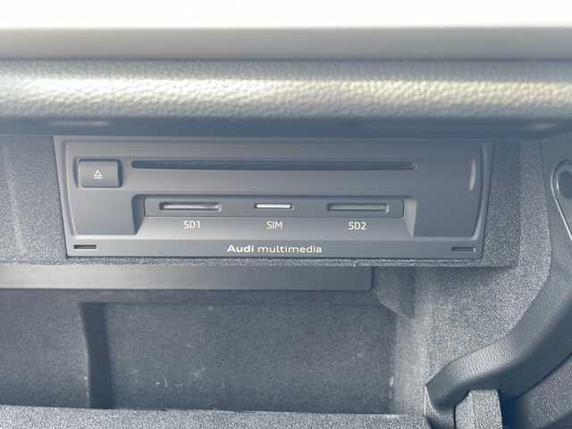 アウディ Ａ３ スポーツバック 1．4 TFSI 山口県 2015(平27)年 11.4万km 白 純正SDナビ/Bluetooth接続/バックカメラ/クルーズコントロール/ETC/ドライブレコーダー/純正フロアマット/18インチアルミホイール/スマートキー/プッシュスタート/アイドリングストップ