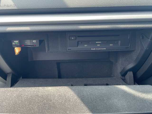 アウディ Ａ３ スポーツバック 1．4 TFSI 山口県 2015(平27)年 11.4万km 白 純正SDナビ/Bluetooth接続/バックカメラ/クルーズコントロール/ETC/ドライブレコーダー/純正フロアマット/18インチアルミホイール/スマートキー/プッシュスタート/アイドリングストップ
