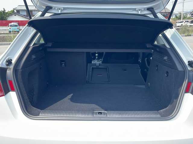 アウディ Ａ３ スポーツバック 1．4 TFSI 山口県 2015(平27)年 11.4万km 白 純正SDナビ/Bluetooth接続/バックカメラ/クルーズコントロール/ETC/ドライブレコーダー/純正フロアマット/18インチアルミホイール/スマートキー/プッシュスタート/アイドリングストップ