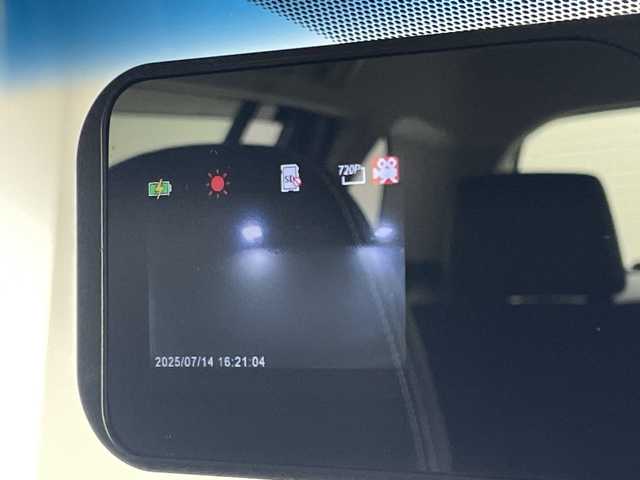 トヨタ カローラ フィールダー HV G エアロツアラー W×B 神奈川県 2014(平26)年 5.8万km ブラックマイカ 純正ナビ/・BT/ワンセグTV/CD/DVD/SD/AUX/AM/FM/バックカメラ/ビルトインETC/スマートキー/スペアキー/プッシュスタートボタン/革巻きステアリング/ステアリングスイッチ/ハーフレザーシート/フロント/サイド/リア/リアスポイラーエアロ/ナノイーエアコン/社外デジタルミラー型ドライブレコーダー/電動格納ミラー/ウィンカーミラー/純正フロアマット/純正フロアマット/純正ドアバイザー