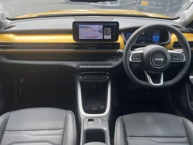 クライスラー・ジープ ジープ アベンジャー ローンチエディション 東京都 2025(令7)年 0.3万km 黄 メーカーナビ/Bluetooth/バックカメラ/アラウンドビューモニター/ETC/アクティブセーフティーブレーキ/レーンキープアシスト/ブラインドスポットモニター/ドライバーアテンションアラート/デジタルインナーミラー/インテリジェントハイビーム/パーキングセンサー/ハンズフリーパワーリフトゲート/D席パワーシート/サンルーフ/置くだけ充電/充電ケーブル/プッシュスタート/スマートキー×2