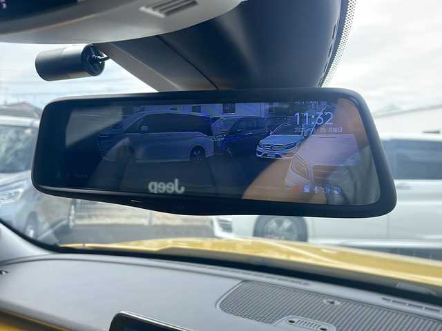 クライスラー・ジープ ジープ アベンジャー ローンチエディション 東京都 2025(令7)年 0.3万km 黄 メーカーナビ/Bluetooth/バックカメラ/アラウンドビューモニター/ETC/アクティブセーフティーブレーキ/レーンキープアシスト/ブラインドスポットモニター/ドライバーアテンションアラート/デジタルインナーミラー/インテリジェントハイビーム/パーキングセンサー/ハンズフリーパワーリフトゲート/D席パワーシート/サンルーフ/置くだけ充電/充電ケーブル/プッシュスタート/スマートキー×2