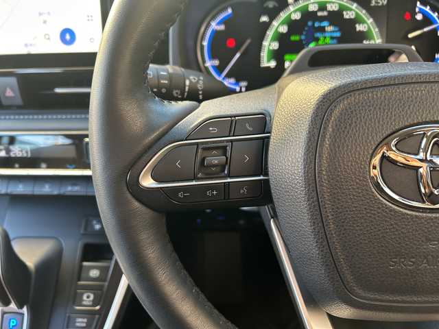 トヨタ ノア ハイブリッド Z 広島県 2023(令5)年 5.7万km アティチュードブラックマイカ 禁煙車/トヨタセーフティセンス/・プリクラッシュセーフティ/・オートマチックハイビーム/・LDA/LTA/・RSA/・レーダークルーズコントロール/・先行車発進告知/・ドライバー異常時対応システム/トヨタチームメイト（アドバンストパーク）/BSM/クリアランスソナー/10.5インチディスプレイオーディオPlus/・フルセグ/Bluetooth/CD/DVD/HDMI/USB/スマホ連携/パノラミックビューモニター/両側パワースライドドア/革巻きステアリング/ステアリングスイッチ/オートライト/LEDヘッドライト/フォグランプ/ハーフレザーシート/前席シートヒーター/電動パーキングブレーキ/ブレーキホールド/AC100V1500W電源/TZ前後ドライブレコーダー/ETC２．０/純正フロアマット/純正ドアバイザー/16インチアルミホイール