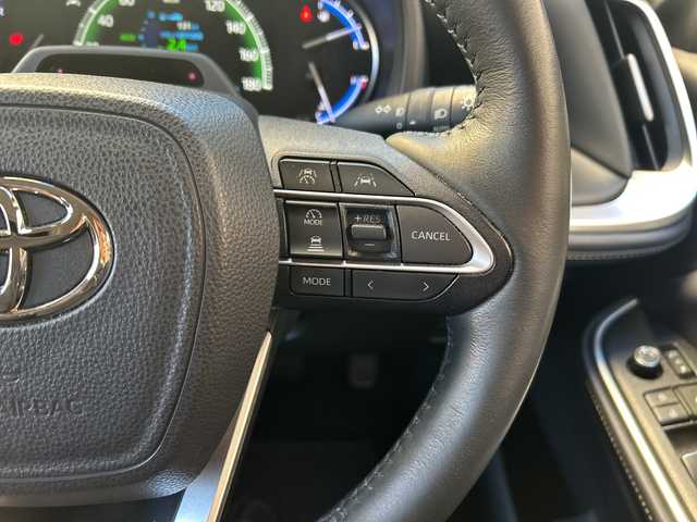 トヨタ ノア ハイブリッド Z 広島県 2023(令5)年 5.7万km アティチュードブラックマイカ 禁煙車/トヨタセーフティセンス/・プリクラッシュセーフティ/・オートマチックハイビーム/・LDA/LTA/・RSA/・レーダークルーズコントロール/・先行車発進告知/・ドライバー異常時対応システム/トヨタチームメイト（アドバンストパーク）/BSM/クリアランスソナー/10.5インチディスプレイオーディオPlus/・フルセグ/Bluetooth/CD/DVD/HDMI/USB/スマホ連携/パノラミックビューモニター/両側パワースライドドア/革巻きステアリング/ステアリングスイッチ/オートライト/LEDヘッドライト/フォグランプ/ハーフレザーシート/前席シートヒーター/電動パーキングブレーキ/ブレーキホールド/AC100V1500W電源/TZ前後ドライブレコーダー/ETC２．０/純正フロアマット/純正ドアバイザー/16インチアルミホイール