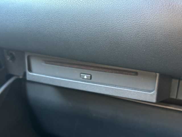 トヨタ ノア ハイブリッド Z 広島県 2023(令5)年 5.7万km アティチュードブラックマイカ 禁煙車/トヨタセーフティセンス/・プリクラッシュセーフティ/・オートマチックハイビーム/・LDA/LTA/・RSA/・レーダークルーズコントロール/・先行車発進告知/・ドライバー異常時対応システム/トヨタチームメイト（アドバンストパーク）/BSM/クリアランスソナー/10.5インチディスプレイオーディオPlus/・フルセグ/Bluetooth/CD/DVD/HDMI/USB/スマホ連携/パノラミックビューモニター/両側パワースライドドア/革巻きステアリング/ステアリングスイッチ/オートライト/LEDヘッドライト/フォグランプ/ハーフレザーシート/前席シートヒーター/電動パーキングブレーキ/ブレーキホールド/AC100V1500W電源/TZ前後ドライブレコーダー/ETC２．０/純正フロアマット/純正ドアバイザー/16インチアルミホイール