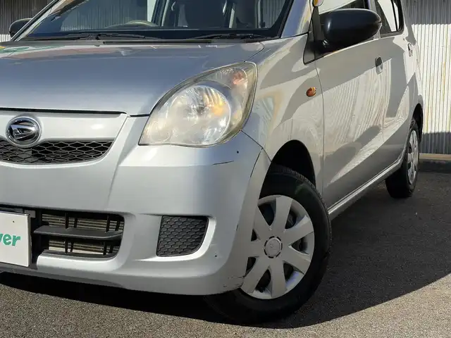 ダイハツ ミラ X スペシャル 三重県 2016(平28)年 16.8万km ブライトシルバーメタリック MT車/純正オーディオ　/　・AUX/　・CD /　・ラジオ/キーレス/純正フロアマット/ドアバイザー/ライトレベリング/　