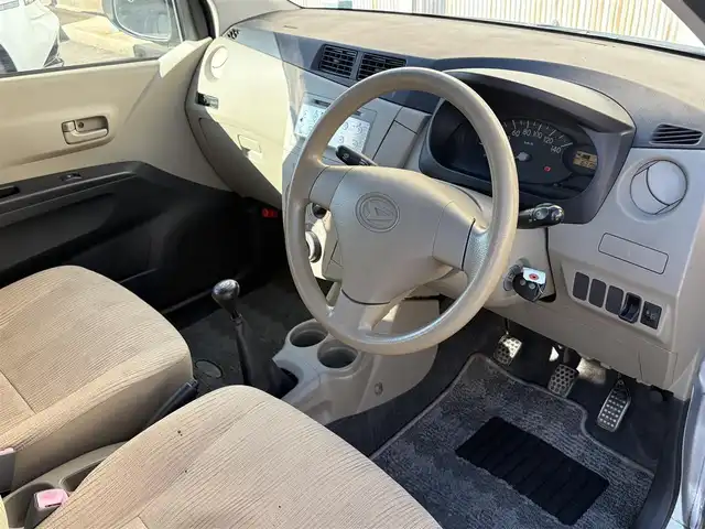 ダイハツ ミラ X スペシャル 三重県 2016(平28)年 16.8万km ブライトシルバーメタリック MT車/純正オーディオ　/　・AUX/　・CD /　・ラジオ/キーレス/純正フロアマット/ドアバイザー/ライトレベリング/　