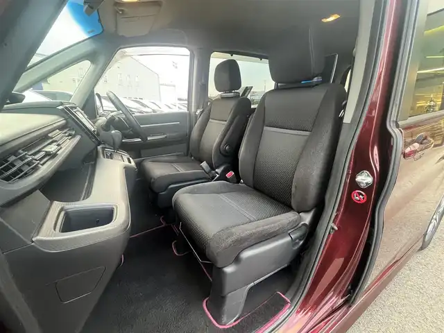 ホンダ ステップワゴン スパーダ ホンダセンシング 愛媛県 2017(平29)年 8.4万km プレミアムディープロッソパール 社外ナビ/BT/AM・FM/CD/DVD/フルセグTV/２列目リアモニター/ETC/ホンダセンシング/バックカメラ/追従型クルーズコントロール/レーンキープアシスト/両側パワースライドドア/アイドリングストップ/３列シート/オートライト/リモコンエンジンスターター/ステアリングスイッチ/ハンズフリー/純正アルミホイール/社外フロアマット