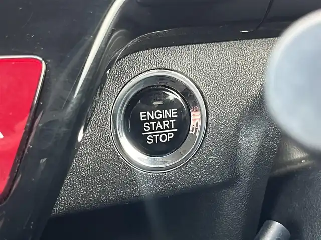 ホンダ ステップワゴン スパーダ ホンダセンシング 愛媛県 2017(平29)年 8.4万km プレミアムディープロッソパール 社外ナビ/BT/AM・FM/CD/DVD/フルセグTV/２列目リアモニター/ETC/ホンダセンシング/バックカメラ/追従型クルーズコントロール/レーンキープアシスト/両側パワースライドドア/アイドリングストップ/３列シート/オートライト/リモコンエンジンスターター/ステアリングスイッチ/ハンズフリー/純正アルミホイール/社外フロアマット