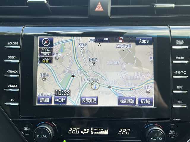 トヨタ カムリ WSレザーパッケージ 京都府 2018(平30)年 1万km プラチナホワイトパールマイカ ワンオーナー/純正メーカーナビ/・DVD/CD/BT/・フルセグテレビ/ETC2.0/ドライブレコーダー/バックカメラ/衝突軽減ブレーキ/レーンキープアシスト/クルーズコントロール/盗難防止装置/革巻きステアリング/ステアリングスイッチ/パドルシフト/パワーシート（D席+N席）/シートヒーター（D席+N席）/前後コーナーセンサー/LEDヘッドライト/スマートキー/プッシュスタートボタン/純正18インチアルミホイール/純正フロアマット/取扱説明書/ナビ取扱説明書/保証書