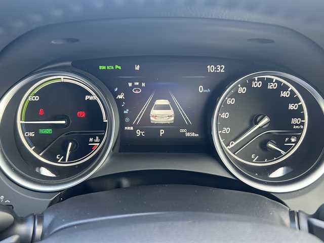 トヨタ カムリ WSレザーパッケージ 京都府 2018(平30)年 1万km プラチナホワイトパールマイカ ワンオーナー/純正メーカーナビ/・DVD/CD/BT/・フルセグテレビ/ETC2.0/ドライブレコーダー/バックカメラ/衝突軽減ブレーキ/レーンキープアシスト/クルーズコントロール/盗難防止装置/革巻きステアリング/ステアリングスイッチ/パドルシフト/パワーシート（D席+N席）/シートヒーター（D席+N席）/前後コーナーセンサー/LEDヘッドライト/スマートキー/プッシュスタートボタン/純正18インチアルミホイール/純正フロアマット/取扱説明書/ナビ取扱説明書/保証書