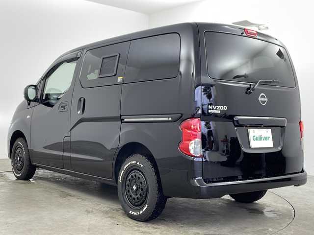 日産 ＮＶ２００バネット VX 兵庫県 2023(令5)年 1.3万km スーパーブラック マルチベッド ワゴン テーブル無 標準内装/社外ナビ/ETC2.0/ドライブレコーダー