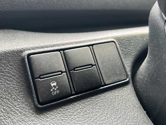 トヨタ シエンタ G 福島県 2020(令2)年 3.7万km ホワイトパールクリスタルシャイン ４ＷＤ/純正メモリナビ＆フルセグＴＶ/（ＤＶＤ＆ＢＴ＆ＣＤ＆ＳＤ）/バックカメラ/プリクラッシュセーフティー/レーンキープアシスト/ＥＴＣ/社外１５inアルミホイール/ウィンカーミラー/電動格納ミラー/スマートキー/プッシュスタート/Ｗエアバッグ/ＡＢＳ/ドアバイザー/純正フロアマット