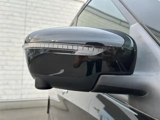 日産 セレナ ハイウェイスター V 福岡県 2022(令4)年 1.3万km ダイヤモンドブラック 純正10型SDナビ(フルセグTV/CD/DVD/BT)アラウンドビューモニター後席フリップダウンモニタープロパイロットエマージェンシーブレーキコーナーセンサーBSM両側パワスラドラレコETC2.0デジタルインナーミラーUSBポート純正LEDヘッドライト純正フロアマット純正アルミホイール16インチスマートキープッシュスタート