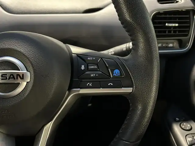 日産 セレナ ハイウェイスター V 福岡県 2022(令4)年 1.3万km ダイヤモンドブラック 純正10型SDナビ(フルセグTV/CD/DVD/BT)アラウンドビューモニター後席フリップダウンモニタープロパイロットエマージェンシーブレーキコーナーセンサーBSM両側パワスラドラレコETC2.0デジタルインナーミラーUSBポート純正LEDヘッドライト純正フロアマット純正アルミホイール16インチスマートキープッシュスタート