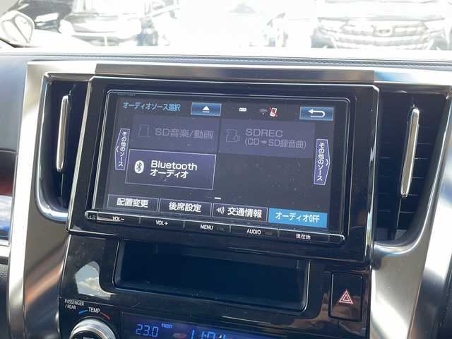 トヨタ アルファード X 東京都 2016(平28)年 4.9万km ホワイトパールクリスタルシャイン 新車時保証書　整備記録簿/取扱説明書　ナビ説説明書/モデリスタエアロ/プリクラッシュセーフティー/レーダークルーズコントロール/インテリジェントクリアランスソナー/クリアランスソナー/純正ナビ/フルセグTV/SD/CD/DVD/SDREC/BT/バックカメラ　ETC【2.0】/リヤフリップダウンモニター/ドライブレコーダー【前】/両側パワースライドドア/社外パワーバックドア/LEDヘッドライト/スマートキー×２/サイド/カーテン/ニーエアバック/社外19インチアルミ