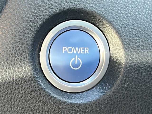 トヨタ カローラツーリング ハイブリッド ダブルバイビー 岐阜県 2021(令3)年 3.1万km プラチナホワイトパールマイカ 登録時走行距離　30240km/ナビ機能付きディスプレイオーディオ/バックモニター/Bluetooth接続/フルセグTV/社外前後ドライブレコーダー/シートヒーター/ステアリングヒーター/禁煙車/純正フロアマット/純正ETC/純正アルミホイール/ハーフレザーシート/オートマチックハイビーム/オートライト/フォグランプ/LEDヘッドライト/クルーズコントロール/衝突被害軽減システム/コーナーセンサー前後/ウインカーミラー/プッシュスタート/スマートキー/AAC/パワーウィンドウ/パワーステアリング/ハイブリッド