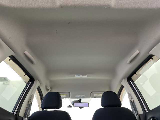 日産 ノート e－パワー X 群馬県 2017(平29)年 2.6万km ダークメタルグレー 禁煙車　エマージェンシーブレーキ　純正７インチナビ　アラウンドビューモニター　ＬＥＤライト　デジタルインナーミラー　車線逸脱防止装置　ヘッドライトレベライザー　スマートキー　スペアキー　ETC