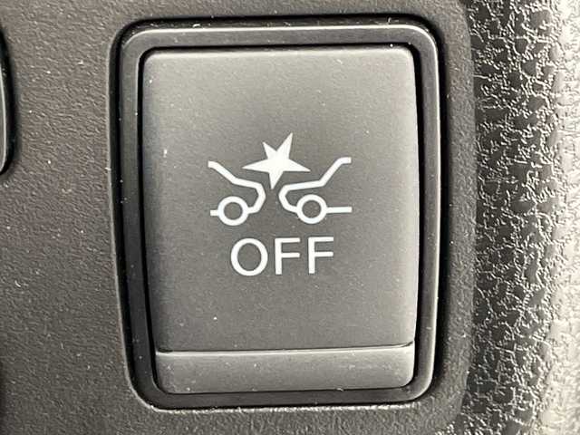 日産 ノート e－パワー X 群馬県 2017(平29)年 2.6万km ダークメタルグレー 禁煙車　エマージェンシーブレーキ　純正７インチナビ　アラウンドビューモニター　ＬＥＤライト　デジタルインナーミラー　車線逸脱防止装置　ヘッドライトレベライザー　スマートキー　スペアキー　ETC