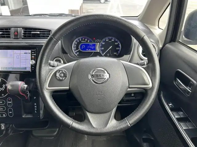 日産 デイズ ハイウェイスターX 静岡県 2015(平27)年 8万km プレミアムパープルP エマージェンシーブレーキ/純正ＳＤメモリーナビ/フルセグＴＶ/ＤＶＤ再生/ドラレコ/オートエアコン/オートハイビーム/ＨＩＤヘッドライト/フォグランプ/純正フロアマット/プッシュスタート/スマートキー/純正１４ＡＷ