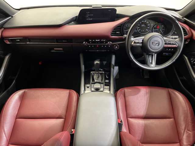 マツダ マツダ３ファストバック 20S プロアクティブ ツーリングS 愛媛県 2022(令4)年 3.2万km プラチナクォーツメタリック 純正ナビ/(Bluetooth/フルセグ/USB)/全周囲カメラ/レーダークルーズコントロール/衝突被害軽減ブレーキ/前後コーナーセンサー/レーンキープアシスト/ETC/パワーシート/シートヒーター/ステアリングヒーター/ブラインドスポットモニター/ドライブレコーダー/LEDヘッドライト/オートマチックハイビーム/オートライト/盗難防止装置/純正18インチアルミ/禁煙車