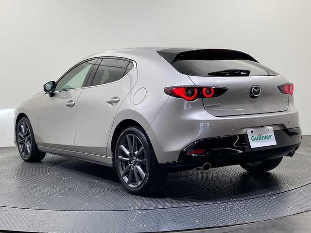 マツダ マツダ３ファストバック 20S プロアクティブ ツーリングS 愛媛県 2022(令4)年 3.2万km プラチナクォーツメタリック 純正ナビ/(Bluetooth/フルセグ/USB)/全周囲カメラ/レーダークルーズコントロール/衝突被害軽減ブレーキ/前後コーナーセンサー/レーンキープアシスト/ETC/パワーシート/シートヒーター/ステアリングヒーター/ブラインドスポットモニター/ドライブレコーダー/LEDヘッドライト/オートマチックハイビーム/オートライト/盗難防止装置/純正18インチアルミ/禁煙車