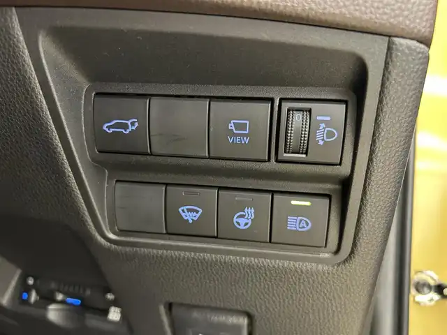 トヨタ ヤリスクロス ハイブリッド Z 岡山県 2021(令3)年 3.4万km ブラックマイカ/ブラスゴールドメタリック 2トーン 純正ナビ/USB/Bluetooth/フルセグTV/AppleCarPlay/360°カメラ/ハーフレザーシート/シートヒーター/ステアリングヒーター/ETC2.0/LEDヘッドライト/AHB/パワーテールゲート/ブレーキオートホールド/Tコネクト/パワーシート（D）/ACC/LTA/BSA/自動ブレーキ/PDC