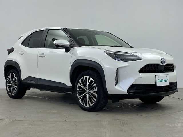 トヨタ ヤリスクロス ハイブリッド Z 鹿児島県 2021(令3)年 3.3万km ホワイトパールクリスタルシャイン 純正ディスプレイオーディオ/（フルセグTV/Bluetooth/AM/FM）/バックカメラ　/パワーシート　/シートヒーター　/ハーフレザーシート　/オートブレーキホールド　/レーダークルーズコントロール　/ビルドインＥＴＣ　/社外フロアマット　/純正アルミホイール/オートハイビーム/レーンキープアシスト